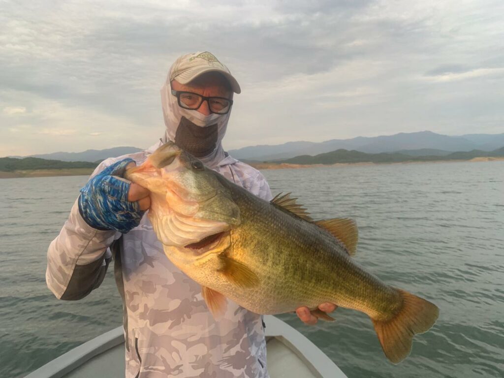 Enourmous Blac Bass catch at Lake Baccarac